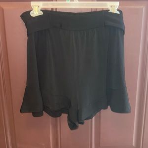 Express shorts medium